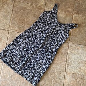 GAP Black and White Floral Dress w zipper down back size medium
